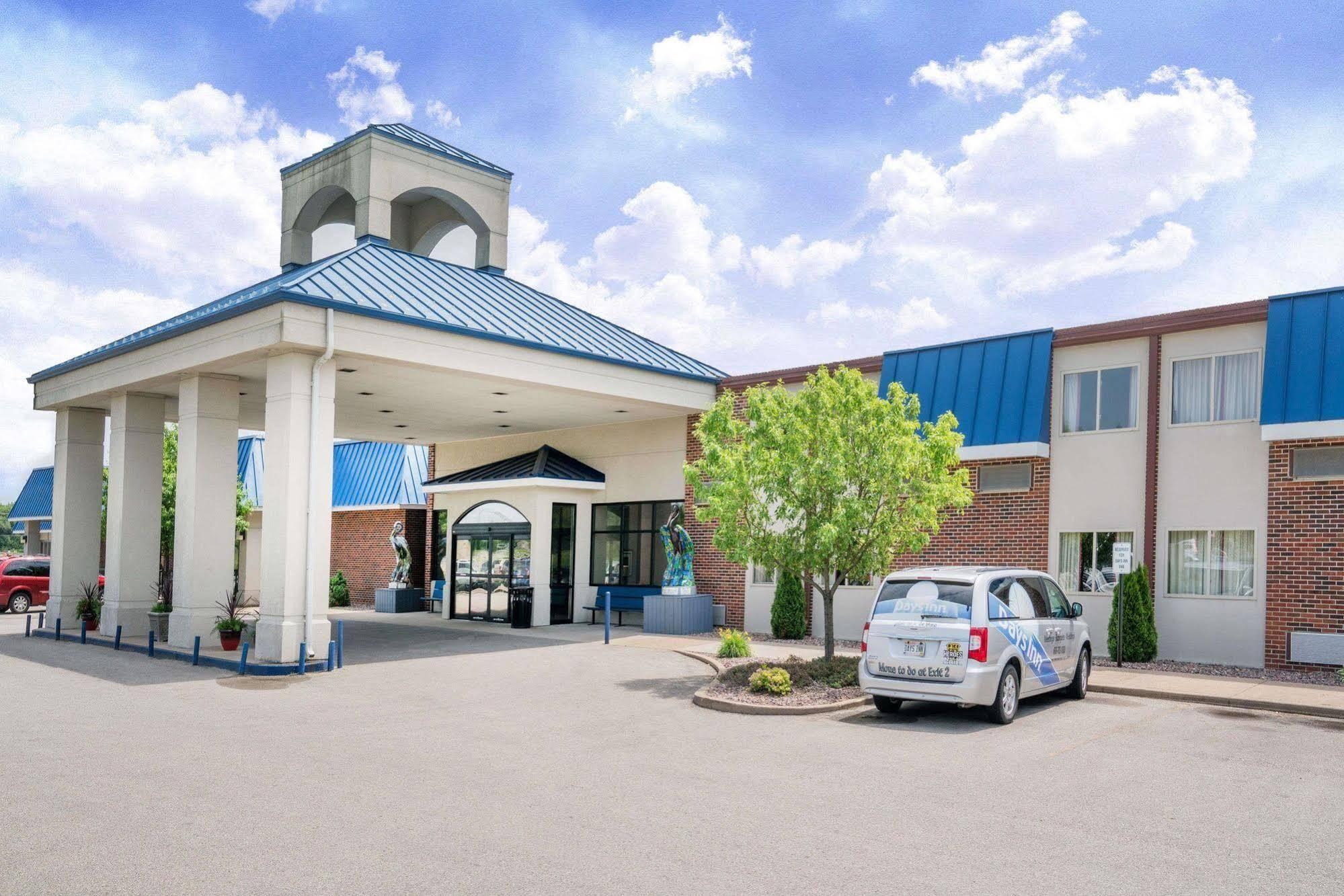 Days Inn Hotel & Conference Center La Crosse Exteriör bild