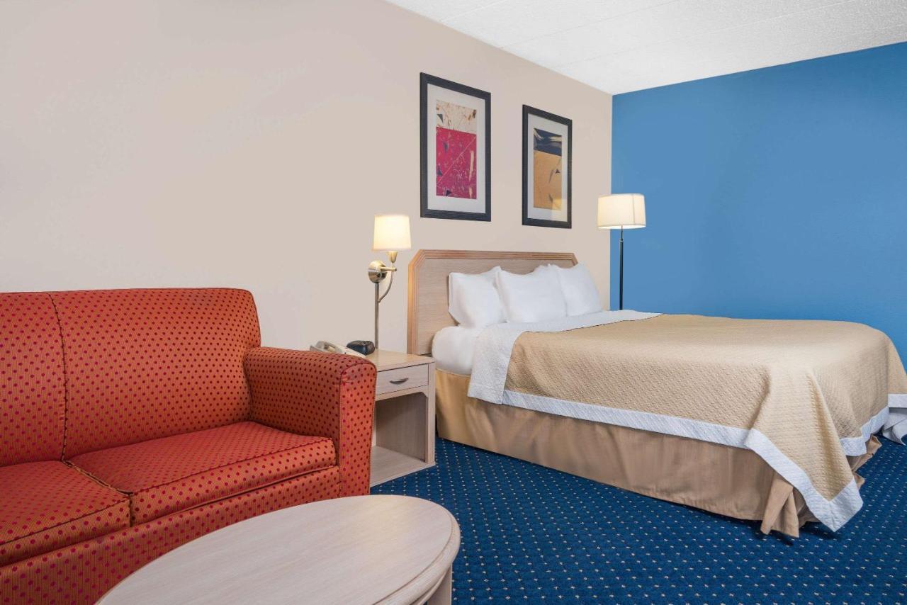 Days Inn Hotel & Conference Center La Crosse Exteriör bild
